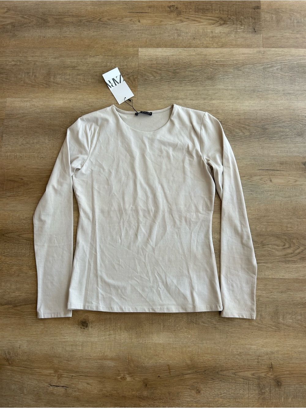 Zara Women's Long-Sleeve Crewneck Top in Light Beige